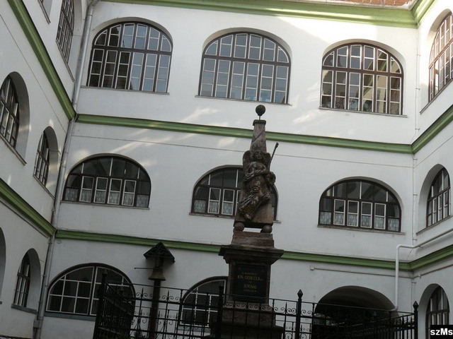 p1030841